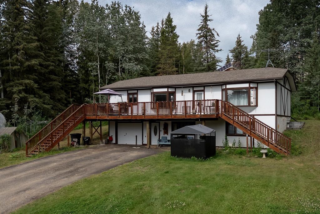 2048 SARA-LYNN ROAD, Fairbanks, AK 99712
