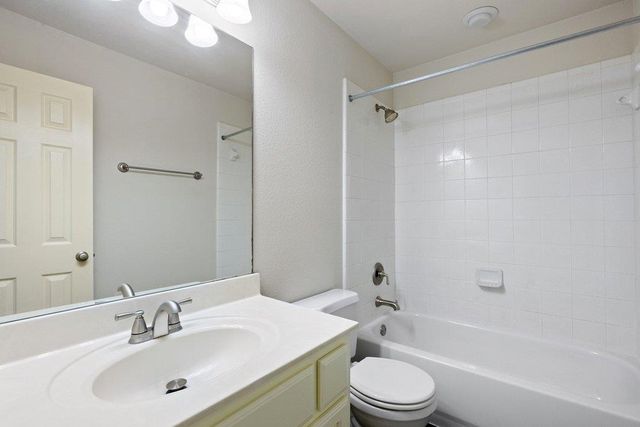 2006 Westvalley PL, Round Rock, TX 78665