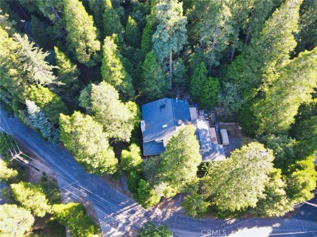 23891 Lakeview, Crestline, CA 92325