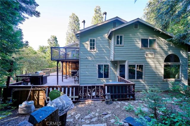 23891 Lakeview, Crestline, CA 92325
