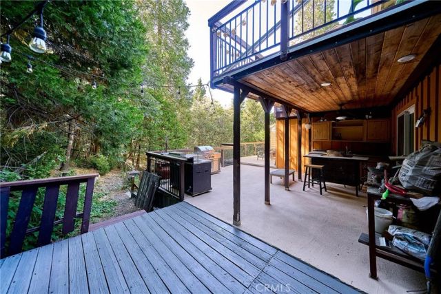 23891 Lakeview, Crestline, CA 92325