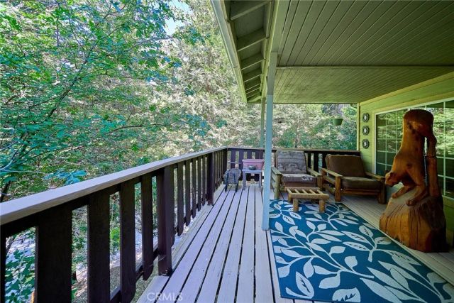 23891 Lakeview, Crestline, CA 92325