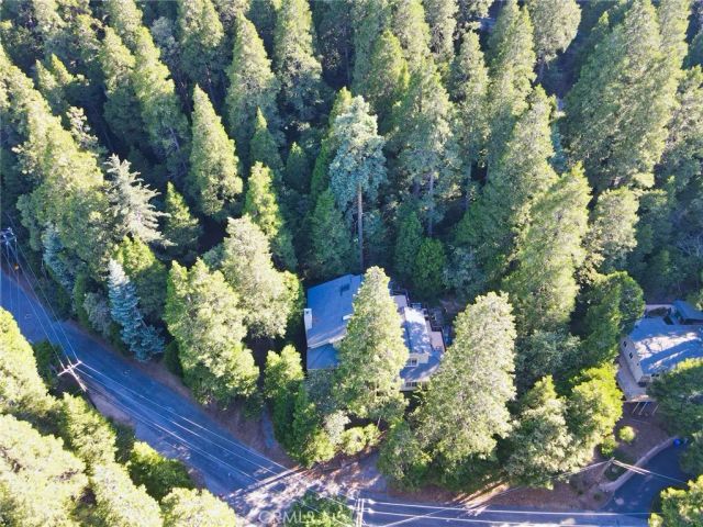 23891 Lakeview, Crestline, CA 92325
