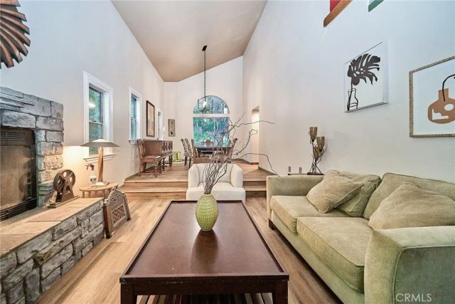 23891 Lakeview, Crestline, CA 92325