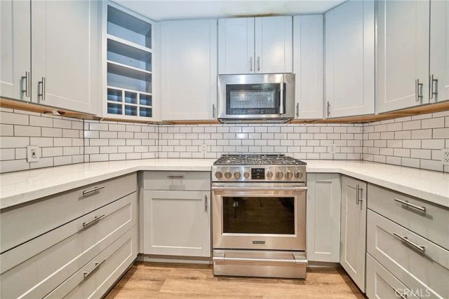 23891 Lakeview, Crestline, CA 92325