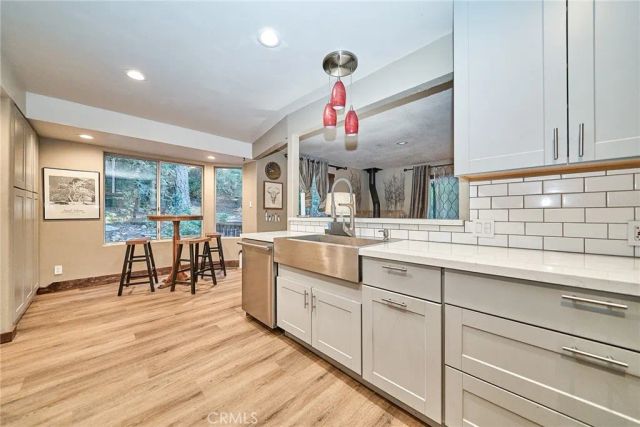 23891 Lakeview, Crestline, CA 92325