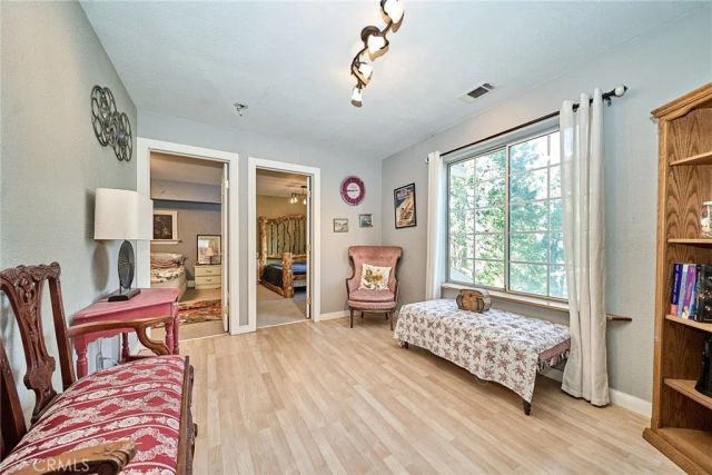 23891 Lakeview, Crestline, CA 92325