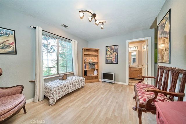 23891 Lakeview, Crestline, CA 92325