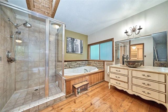 23891 Lakeview, Crestline, CA 92325