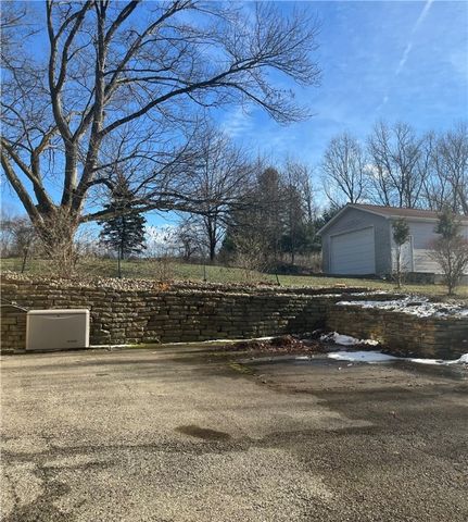 3911 Hickory Hill Rd, Murrysville, PA 15668