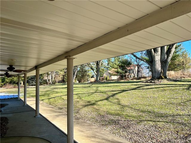 3911 Hickory Hill Rd, Murrysville, PA 15668