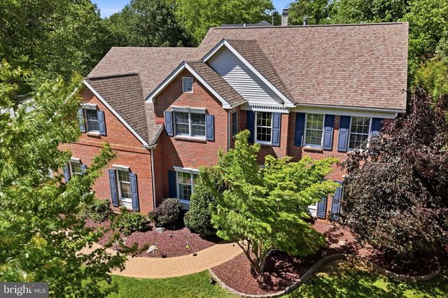 100 LINDA CIR, Downingtown, PA 19335