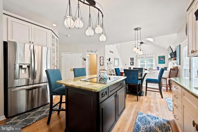 100 LINDA CIR, Downingtown, PA 19335