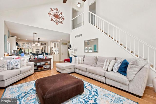 100 LINDA CIR, Downingtown, PA 19335
