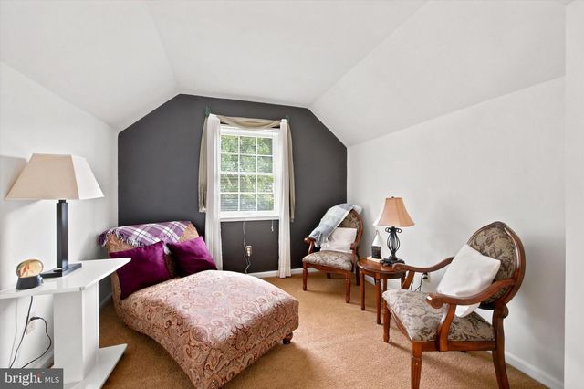 100 LINDA CIR, Downingtown, PA 19335