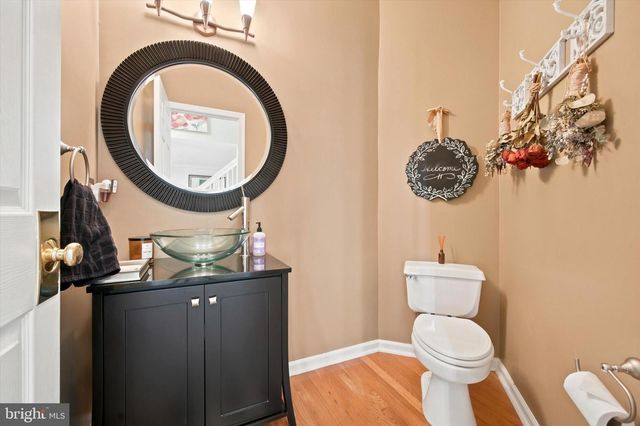 100 LINDA CIR, Downingtown, PA 19335