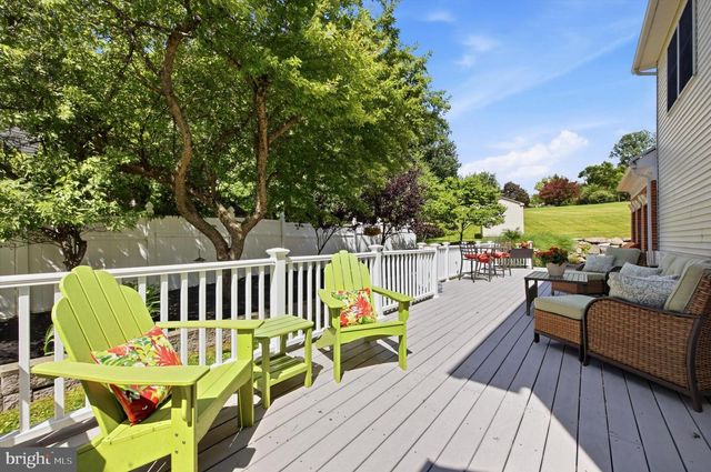 100 LINDA CIR, Downingtown, PA 19335