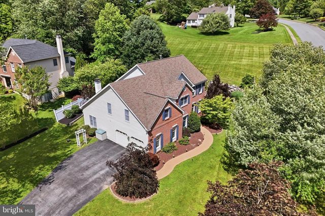 100 LINDA CIR, Downingtown, PA 19335