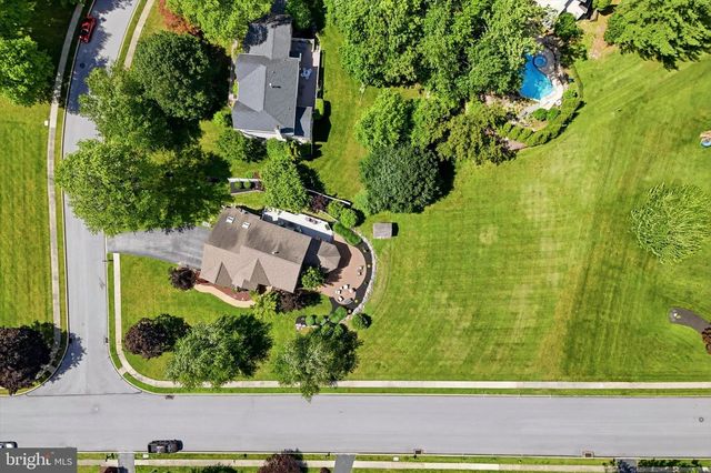 100 LINDA CIR, Downingtown, PA 19335