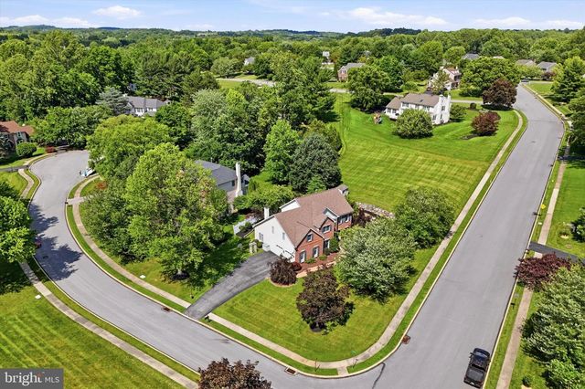 100 LINDA CIR, Downingtown, PA 19335
