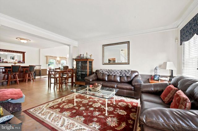 100 LINDA CIR, Downingtown, PA 19335