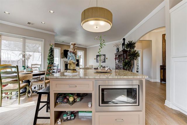 17805 Griffin Gate Drive, Edmond, OK 73012