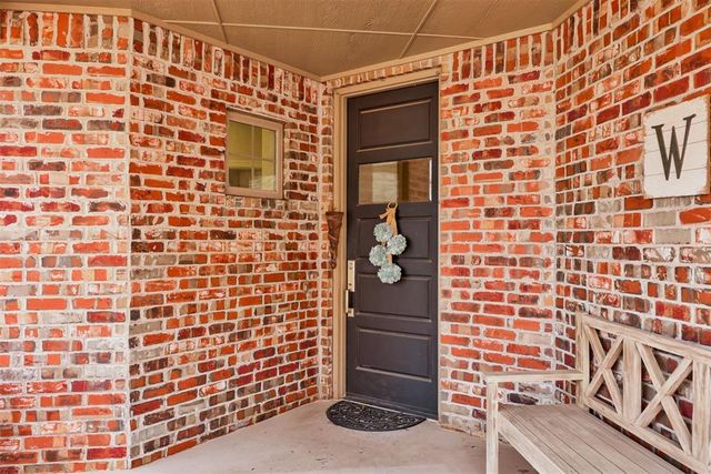 17805 Griffin Gate Drive, Edmond, OK 73012