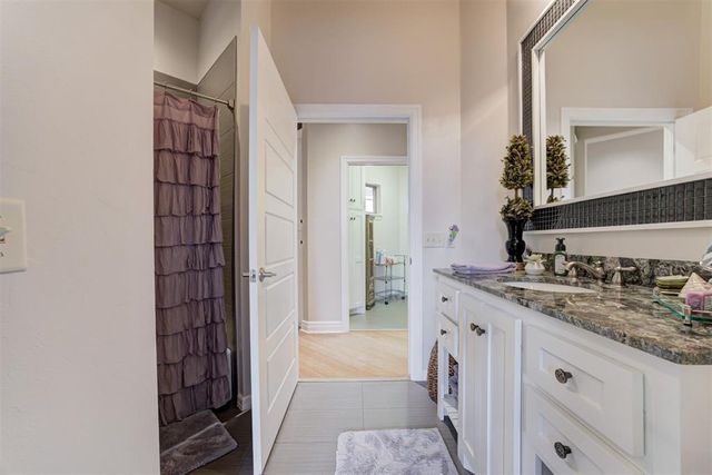 17805 Griffin Gate Drive, Edmond, OK 73012