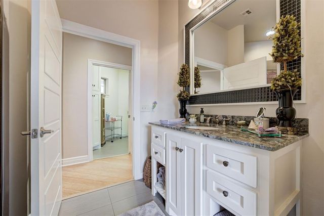 17805 Griffin Gate Drive, Edmond, OK 73012