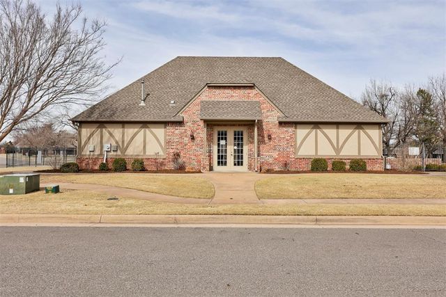 17805 Griffin Gate Drive, Edmond, OK 73012