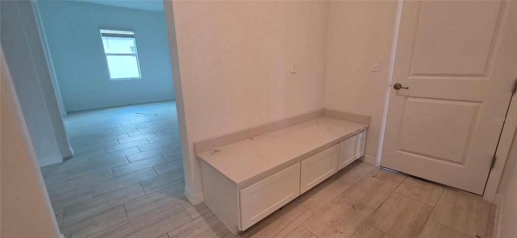 Image 12 of property listing at 19127 SCALLOP LOOP, Bradenton, FL 34211