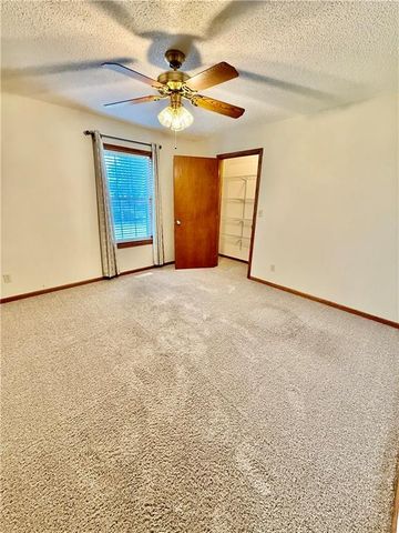 921 W 1ST Street, Maryville, MO 64468