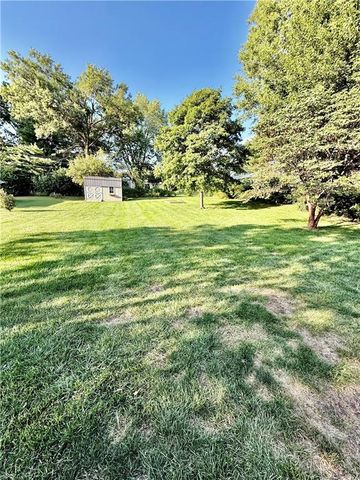 921 W 1ST Street, Maryville, MO 64468