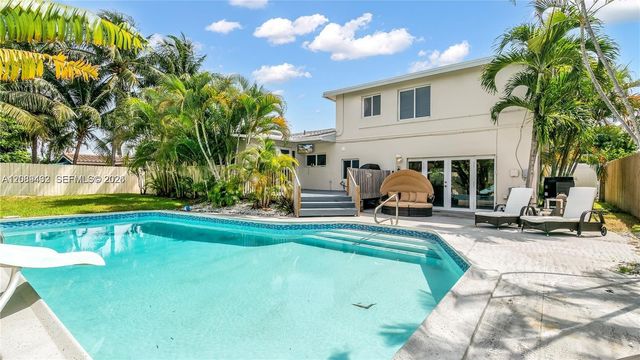 5211 NE 17th Avenue, Fort Lauderdale, FL 33334