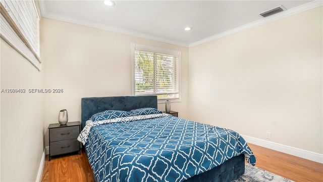 5211 NE 17th Avenue, Fort Lauderdale, FL 33334