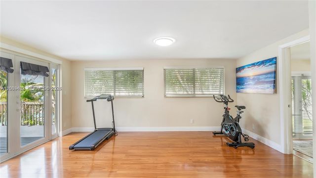 5211 NE 17th Avenue, Fort Lauderdale, FL 33334