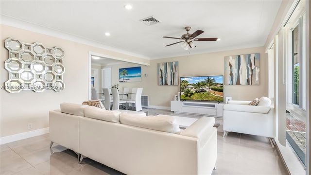 5211 NE 17th Avenue, Fort Lauderdale, FL 33334