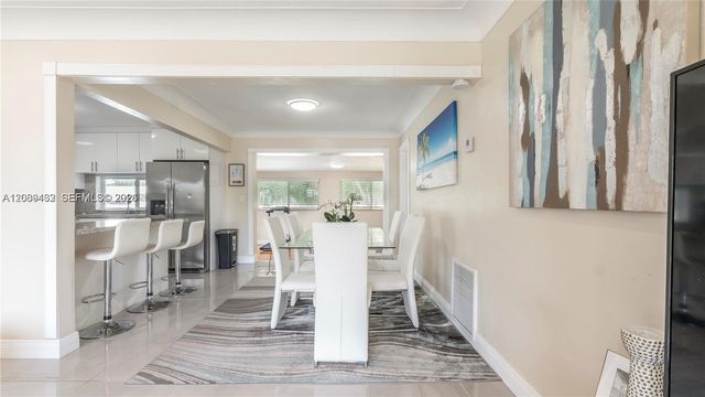 5211 NE 17th Avenue, Fort Lauderdale, FL 33334