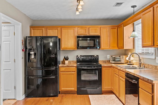 136 Sturbridge Lane, Winchester, KY 40391
