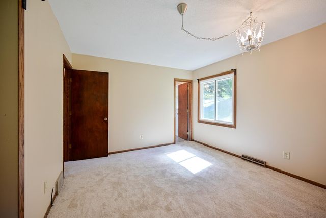 2601 Brookview Drive, Burnsville, MN 55337