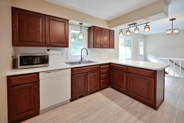 2601 Brookview Drive, Burnsville, MN 55337