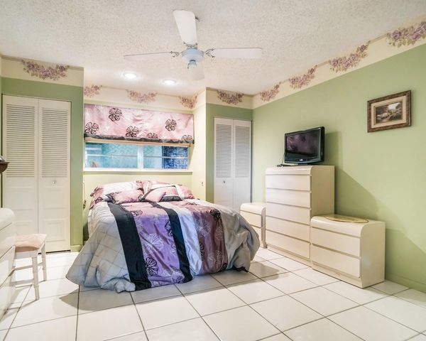 3400 NW 48th Ave 611, Lauderdale Lakes, FL 33319