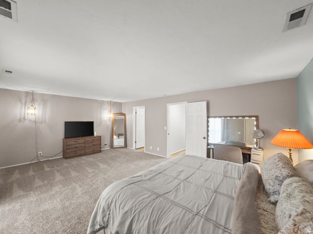 8732 S OAKWOOD PARK CR., Sandy, UT 84094