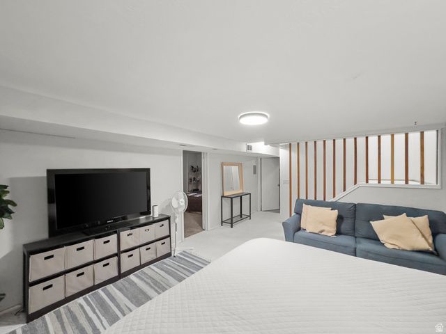 8732 S OAKWOOD PARK CR., Sandy, UT 84094