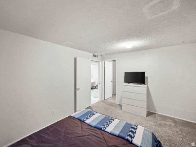 8732 S OAKWOOD PARK CR., Sandy, UT 84094