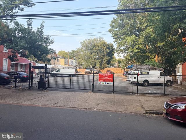 539 CENTRE, Trenton, NJ 08611