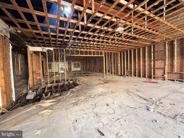 539 CENTRE, Trenton, NJ 08611