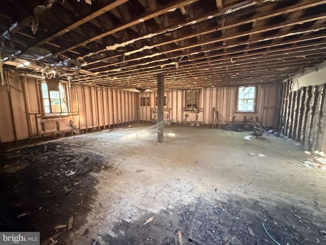 539 CENTRE, Trenton, NJ 08611