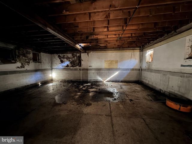 539 CENTRE, Trenton, NJ 08611