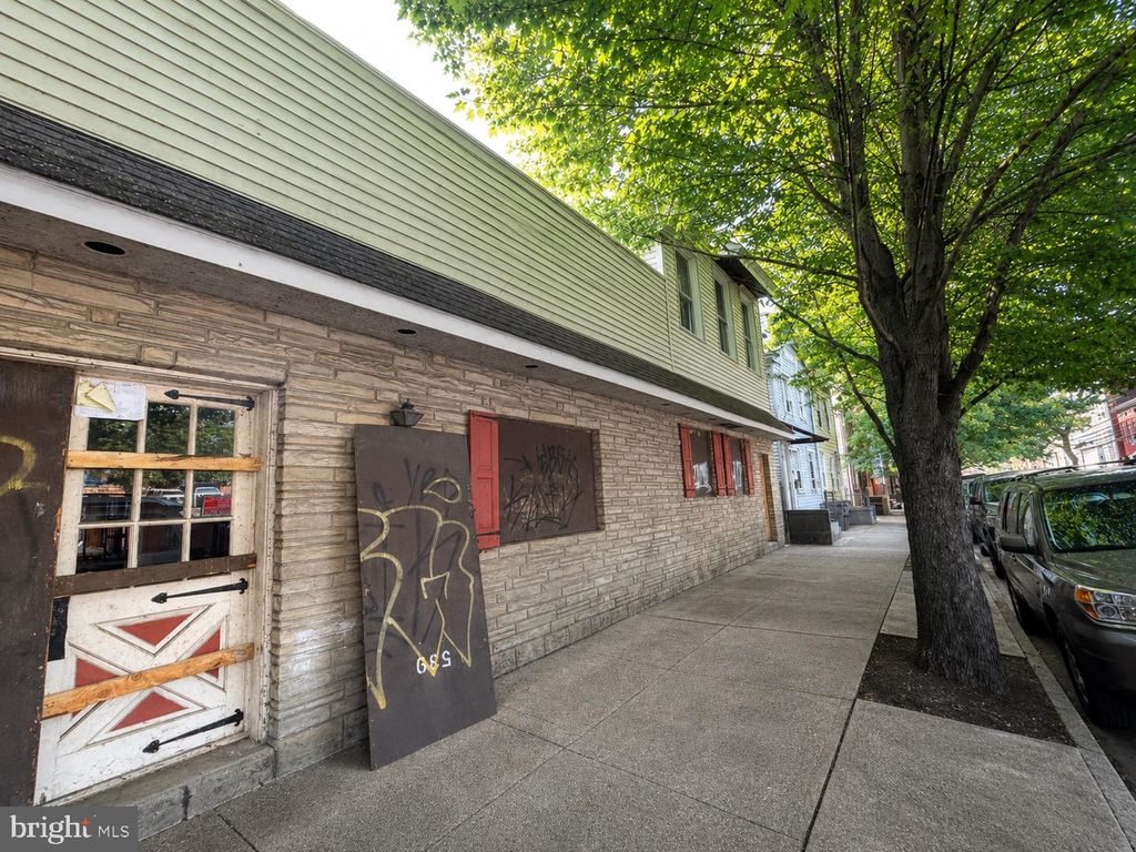 539 CENTRE, Trenton, NJ 08611